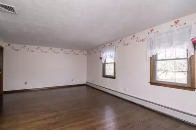 105 Montgomery St, Westfield, MA 01085 - Photo 25