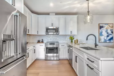 62 Foundry St #507, Wakefield, MA 01880 - Photo 5