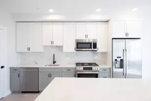 425 Border St, Boston, MA 02128 - Photo 5