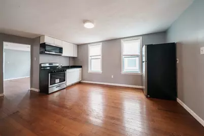 37 Maverick St, Chelsea, MA 02150 - Photo 7