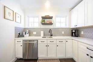 2 Coral Pl, Boston, MA 02129 - Photo 9