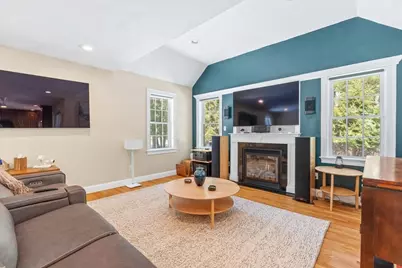 890 Maple St, Mansfield, MA 02048 - Photo 7
