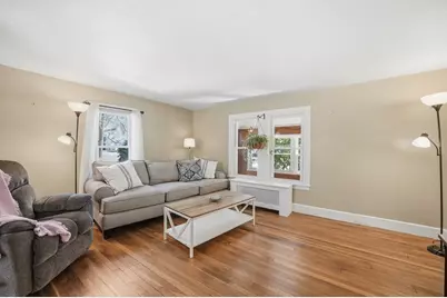 42 Carroll Street, Springfield, MA 01118 - Photo 5