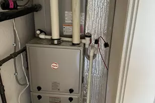 181 Chelsea St, Everett, MA 02149 - Photo 9