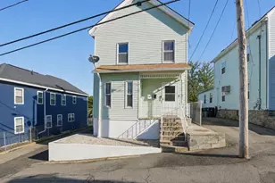 28 Warnock St, Lowell, MA 01852 - Photo 1