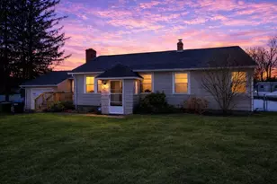 154 Pakachoag St, Auburn, MA 01501 - Photo 1