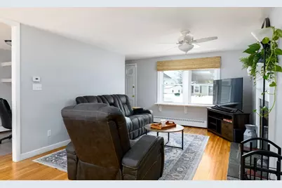 154 Pakachoag St, Auburn, MA 01501 - Photo 17