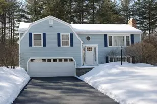 11 Maplewood Dr, Townsend, MA 01469 - Photo 1
