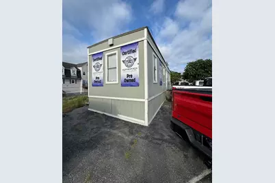 639 Rogers St, Lowell, MA 01852 - Photo 15