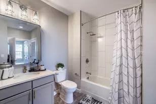 72 Flint St, Salem, MA 01970 - Photo 5