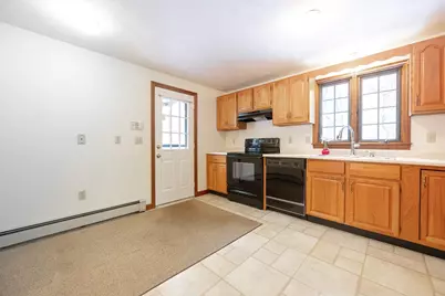 20 Vine St, Douglas, MA 01516 - Photo 11