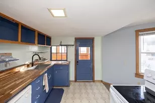 2 Teconnett Path, Worcester, MA 01605 - Photo 3