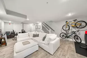 55 Hutchings St, Boston, MA 02121 - Photo 15