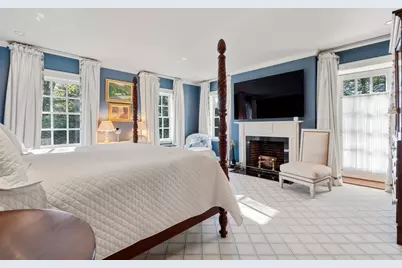 71 Sears Road, Brookline, MA 02445 - Photo 9