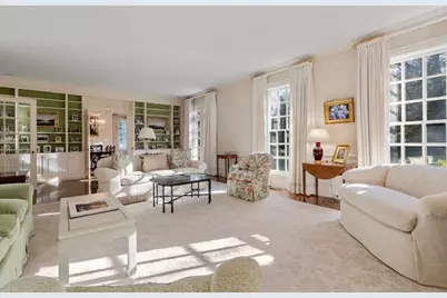 71 Sears Road, Brookline, MA 02445 - Photo 7