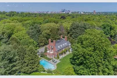 71 Sears Road, Brookline, MA 02445 - Photo 17