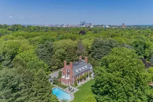 71 Sears Rd, Brookline, MA 02445 - Photo 17