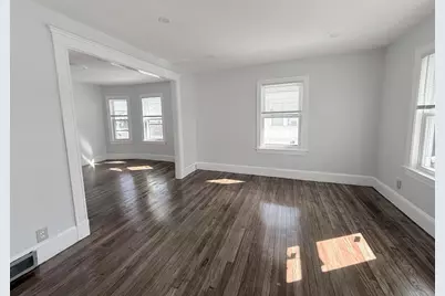204 Farrington St #2, Quincy, MA 02170 - Photo 5