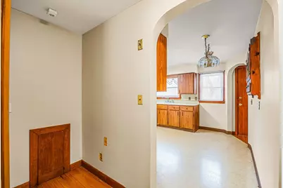 331 Dale Street, Chicopee, MA 01013 - Photo 17