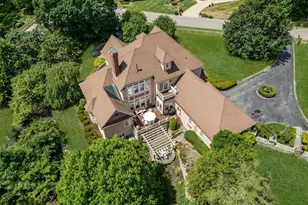 2 Country Way, Hopkinton, MA 01748 - Photo 1