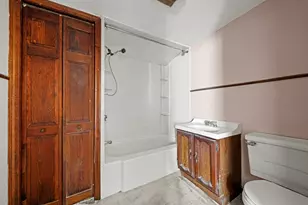 6 Cottage Pl, Lowell, MA 01852 - Photo 15