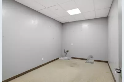 1399 Westfield St, West Springfield, MA 01089 - Photo 11