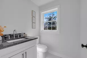 63 North St, Worcester, MA 01605 - Photo 9