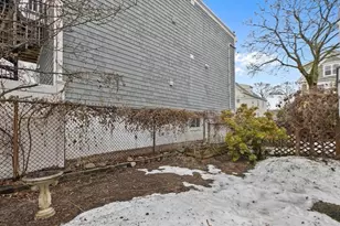 136 Coleridge St, Boston, MA 02128 - Photo 31