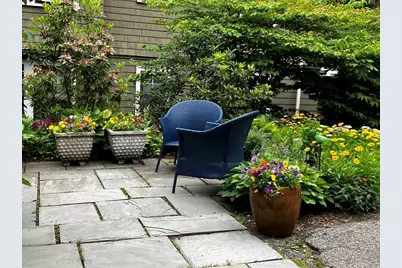 80 Upland Rd #B, Cambridge, MA 02140 - Photo 25