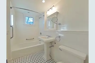 44-46 Madison Ave #46, Newton, MA 02460 - Photo 9