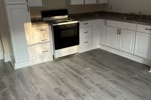 230 Pleasant St, Worcester, MA 01609 - Photo 7