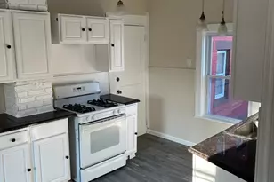 230 Pleasant St, Worcester, MA 01609 - Photo 7