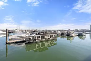 30 Constellation Wharf, Boston, MA 02129 - Photo 33