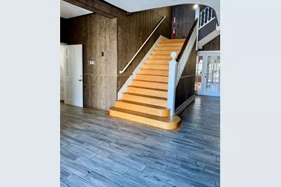 335 Central St #2L, Saugus, MA 01906 - Photo 7