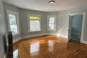 25 Malden St, Springfield, MA 01108 - Photo 5