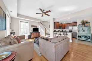 121 E Cottage St, Boston, MA 02125 - Photo 9