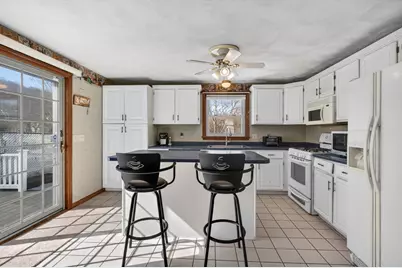 31 Rainbow Drive, Haverhill, MA 01835 - Photo 5