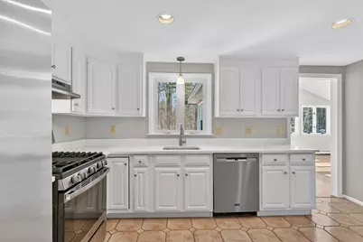 37 Ledgewood Road, Framingham, MA 01701 - Photo 15