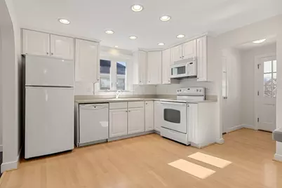 11 Pond Street #11, Watertown, MA 02472 - Photo 5