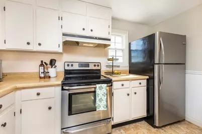 15 Francis Rd, Salem, MA 01970 - Photo 9