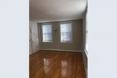 28 Darling St #3, Marblehead, MA 01945 - Photo 3