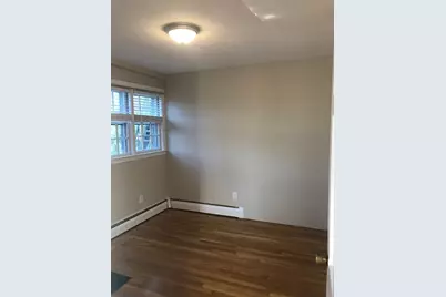 28 Darling St #3, Marblehead, MA 01945 - Photo 5