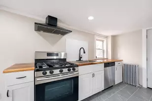 28 Newton Ct, Weymouth, MA 02191 - Photo 9