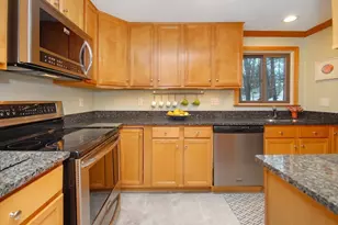 51 Staffordshire Ln, Concord, MA 01742 - Photo 9