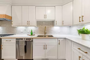 110 Wilson Rd, Bedford, MA 01730 - Photo 11