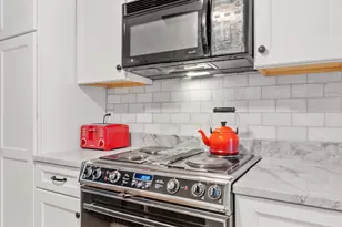 12 Ledgewood Way, Peabody, MA 01960 - Photo 5