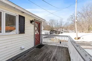 7 Jackson St, Gardner, MA 01440 - Photo 3