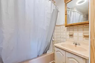 7 Jackson St, Gardner, MA 01440 - Photo 11