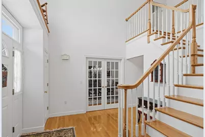 24 Talbott Farm Dr, Mendon, MA 01756 - Photo 3