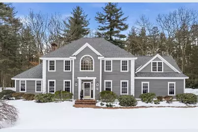 24 Talbott Farm Dr, Mendon, MA 01756 - Photo 1